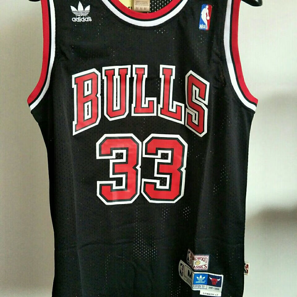 滕15讯体15育nba公牛队33号 皮蓬 黑色 刺绣球迷版网眼球衣 篮球