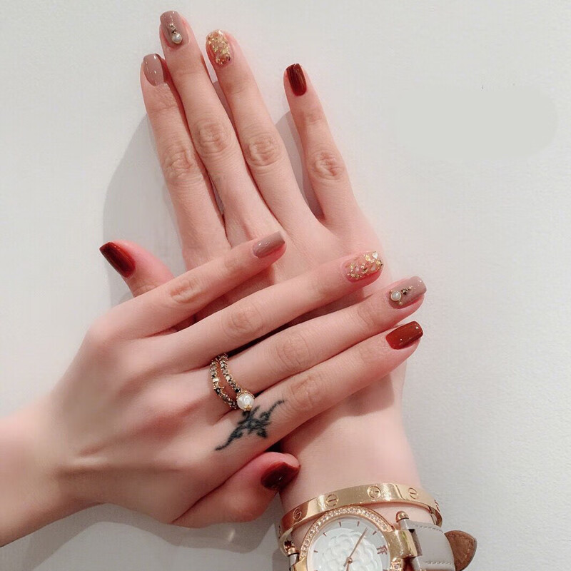 乐哉美妆手工光疗甲片日系风气质显白晕染水钻美甲成品 假指甲贴片短