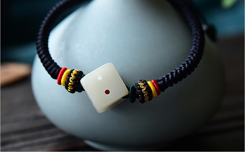 玲珑骰子安红豆手工编织白玉菩提相思豆情侣玛瑙红绳手链男女款红绳