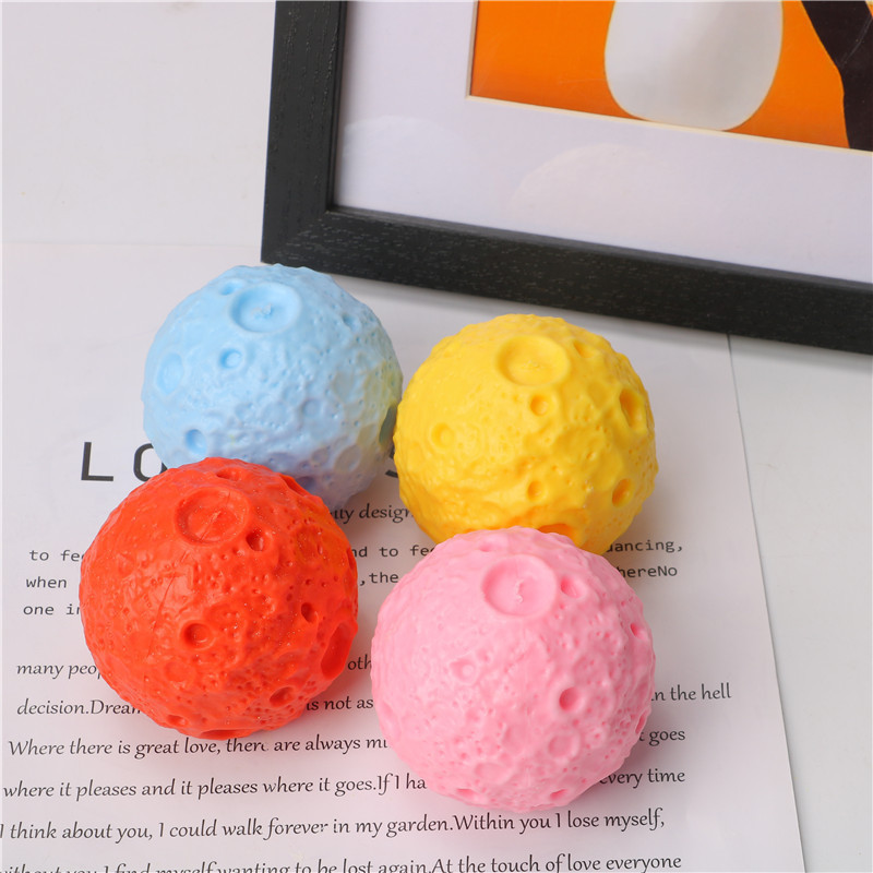 独行月球 独行月球捏捏乐玩具星球杯挤压解压宇航员恶搞 随机混色(两