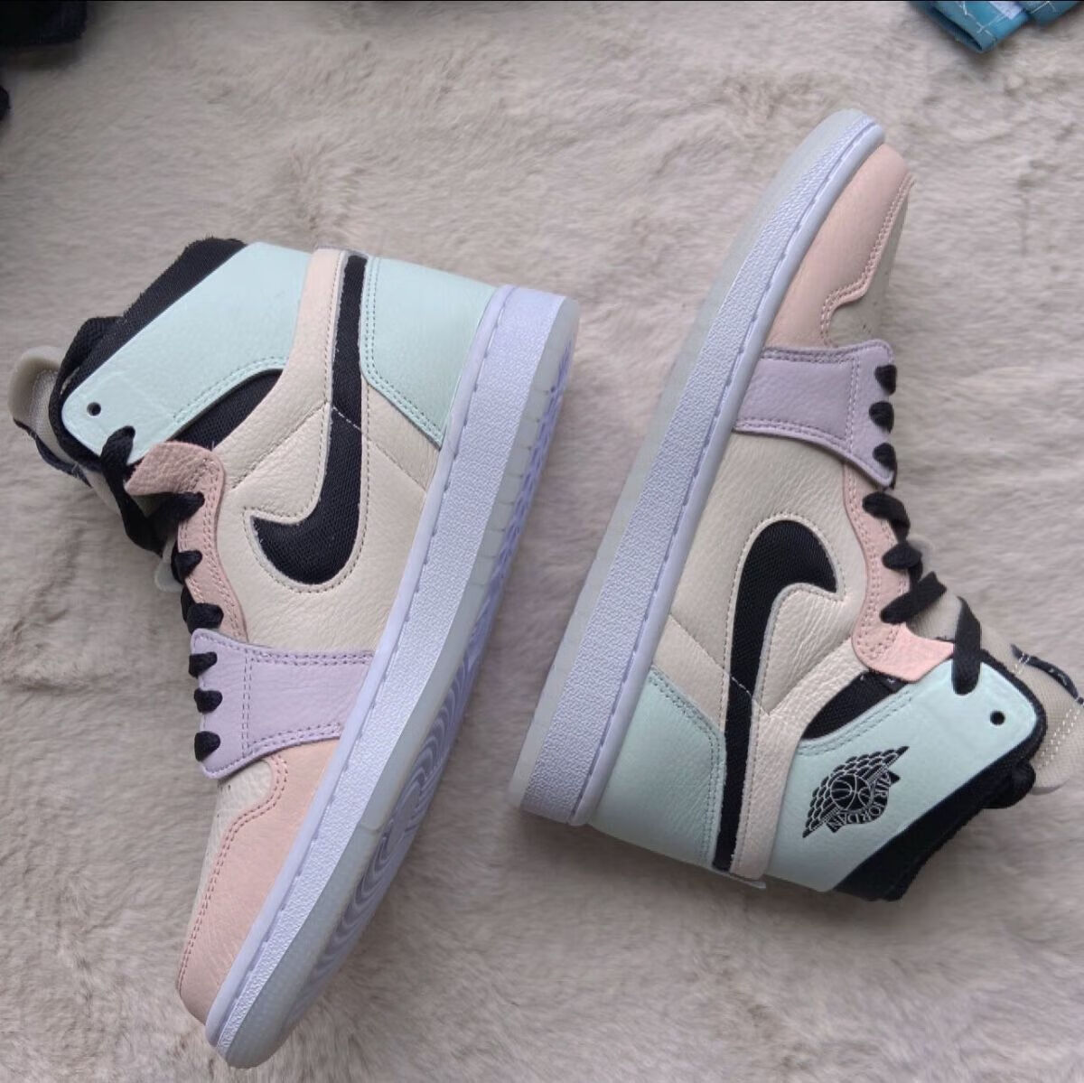 耐·克ni·ke官方aj1复活节高帮拼色百搭休闲百搭高品质耐磨大童男女