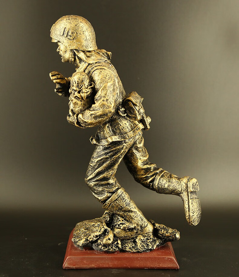 珠筠 消防员玩偶雕塑战斗班长桌面摆件消防纪念品退伍活动留念奖品