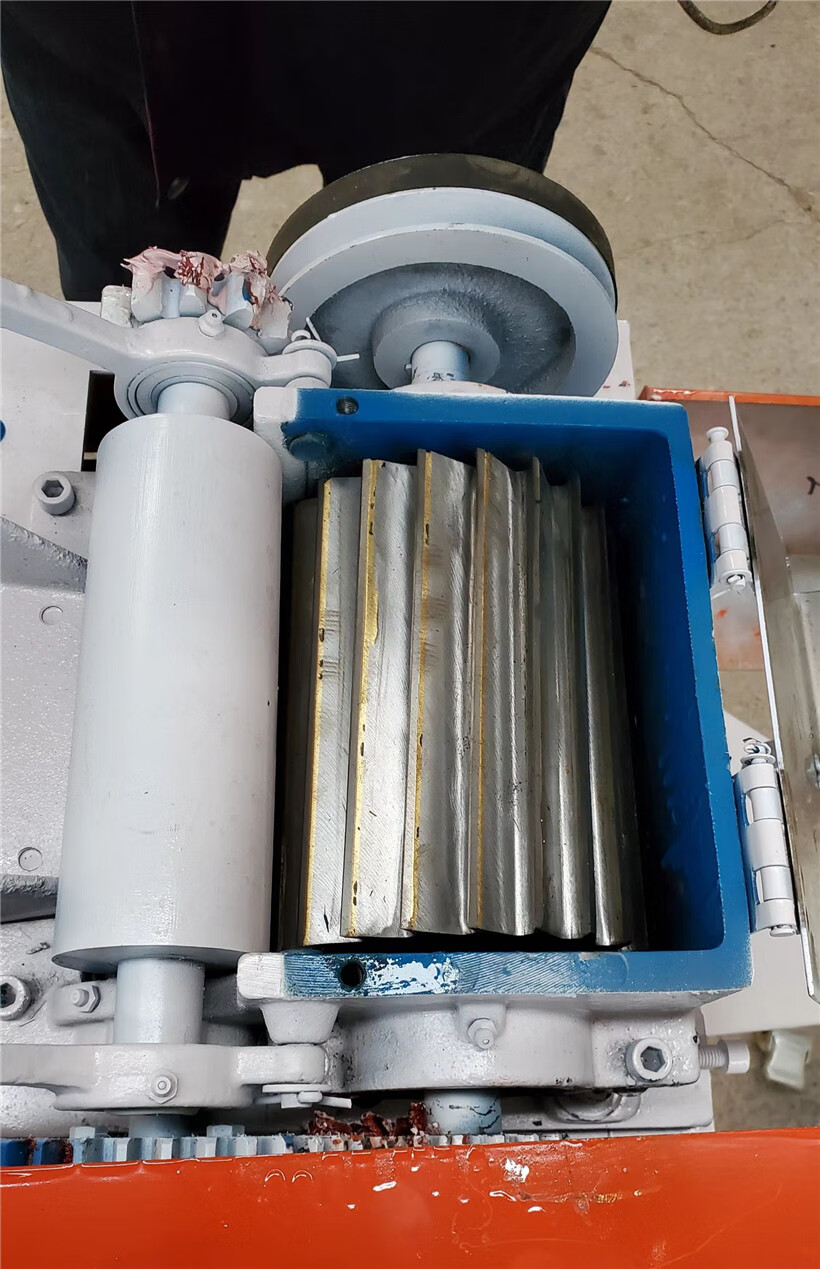 废旧泡沫冷压机分体液压泡沫冷压机移动立式冷压机新型卧式冷压机 美