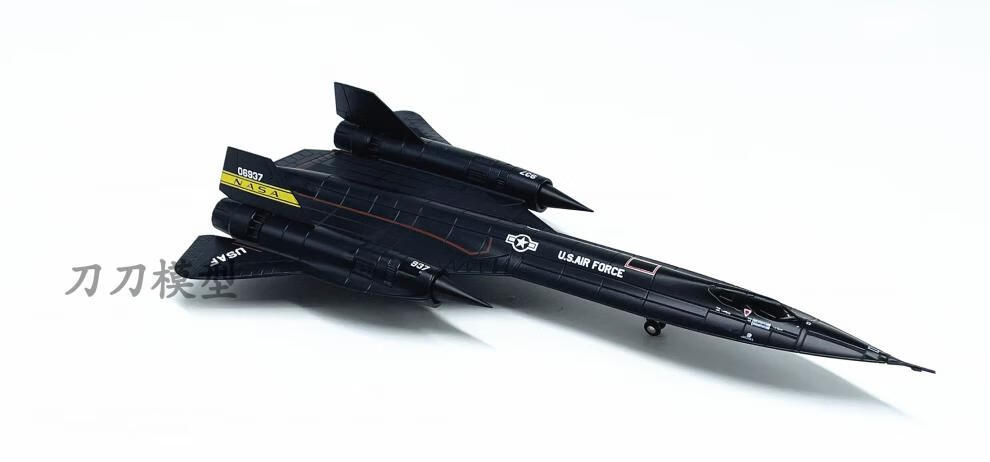 美国黑鸟侦察机 1:144 美国sr-71黑鸟侦察机超音速合金飞机模型nasa