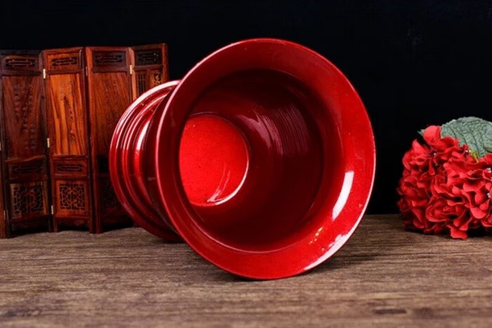 适用于美加厚镀锌高脚红色痰盂结婚新娘陪嫁搪瓷痰盂儿童成人尿盆座