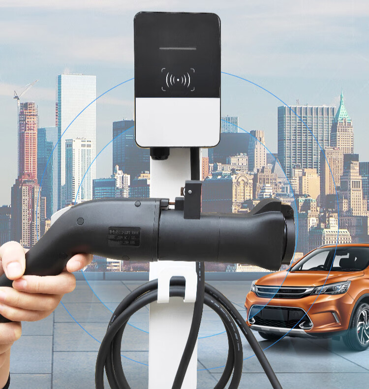 新能源电动汽车充电桩转换插头房车电瓶摩车220交流取电器电动汽车