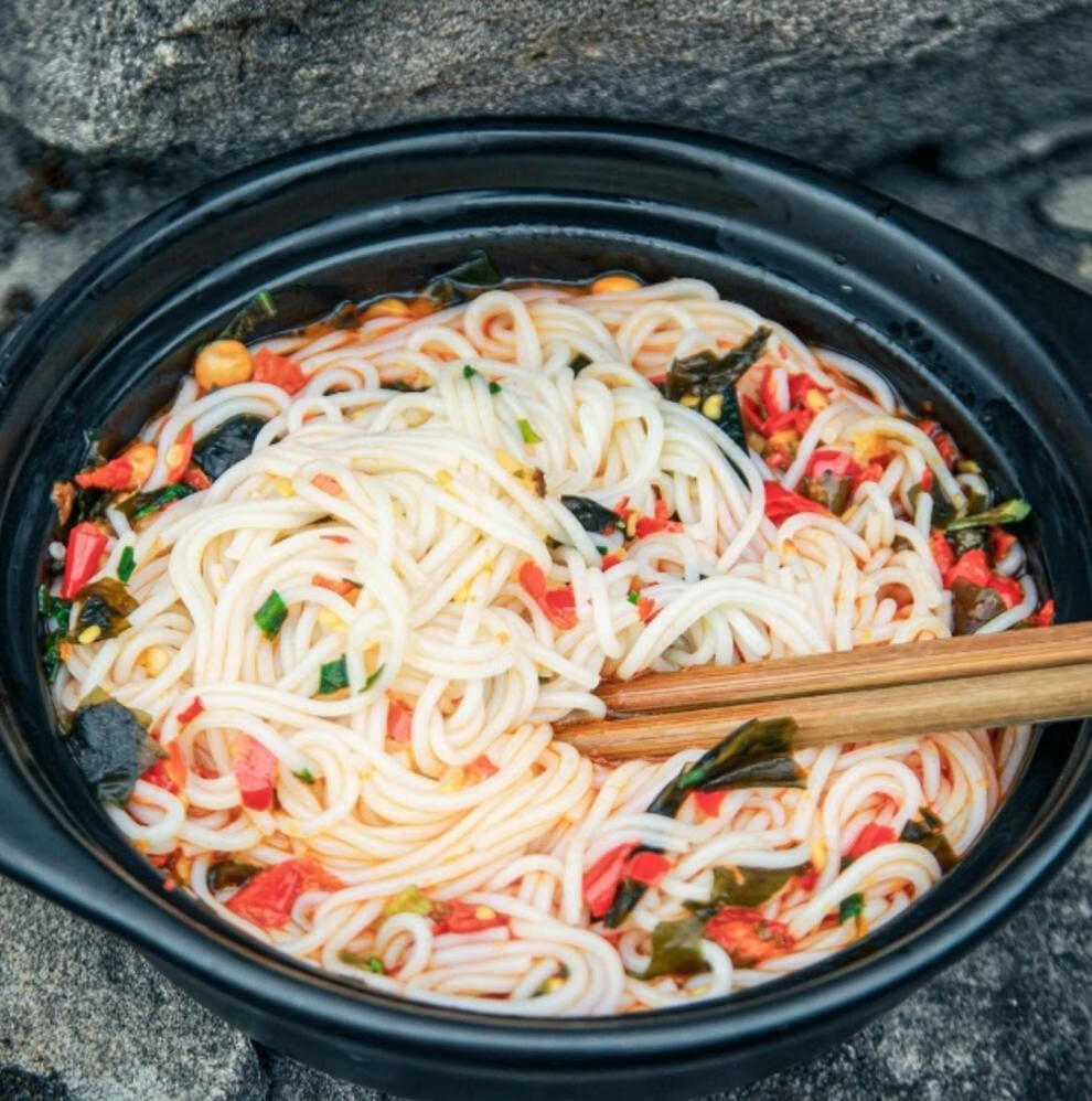 重庆泡椒米线鸡杂肉丝超火鸡面特辣米粉类似李米线铁锅哥特产 解恨