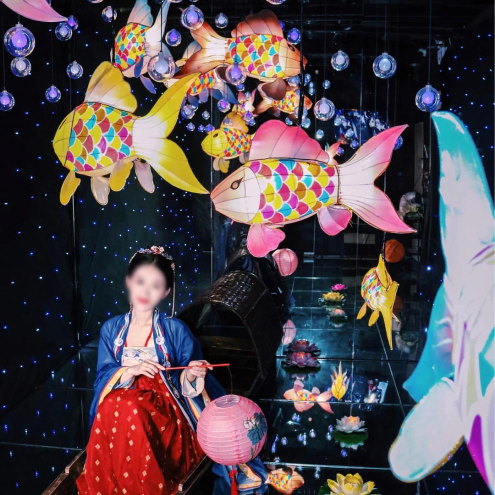 新品传统金鱼灯笼手工鲤鱼花灯现货发光印花鱼造型彩灯元宵节新年春节