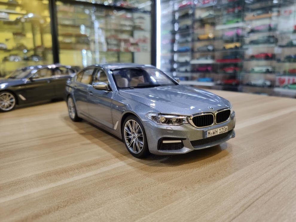 宝马车模原厂1:182017款京商宝马5系g30合金金属仿真汽车模型1 18原厂