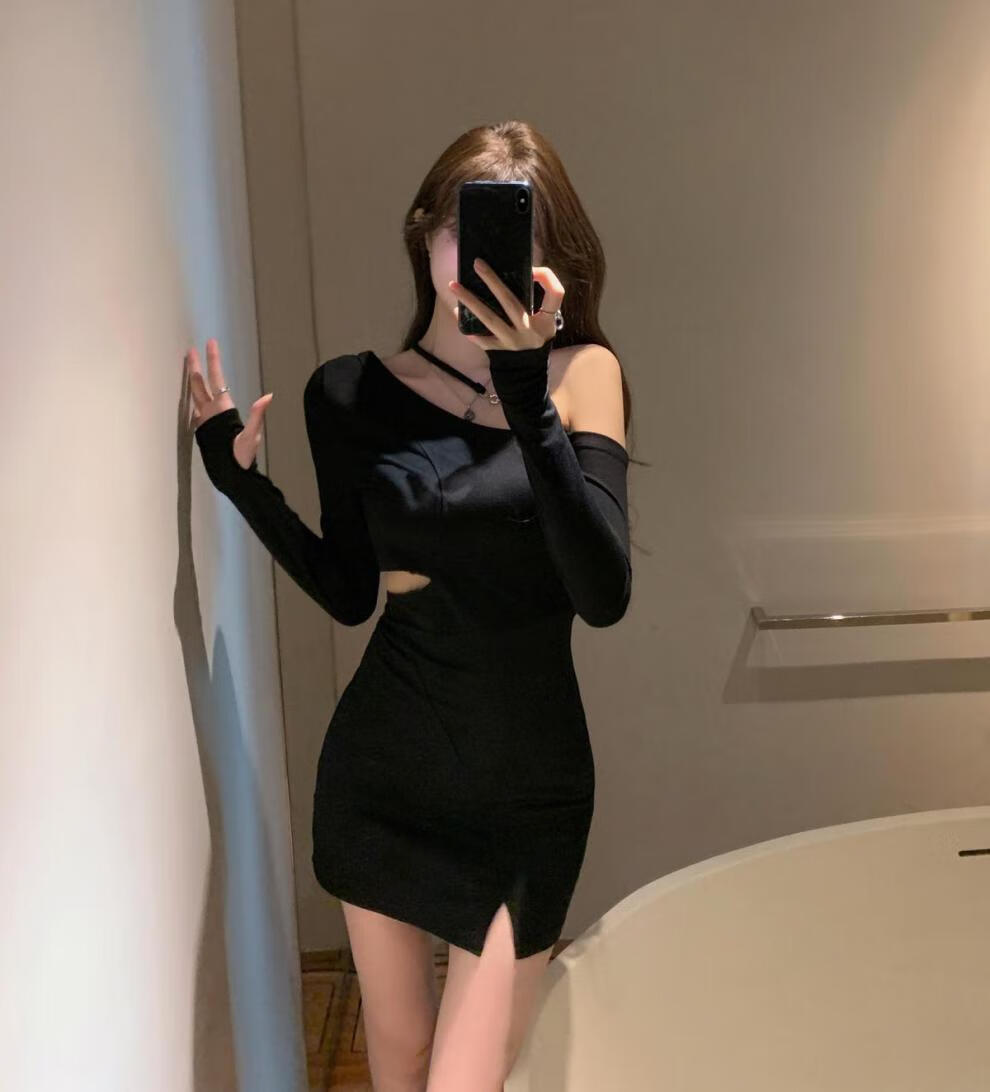 黑色斜肩长袖连衣裙纯欲辣妹小心机露肩开叉包臀裙镂空露腰短裙子s码