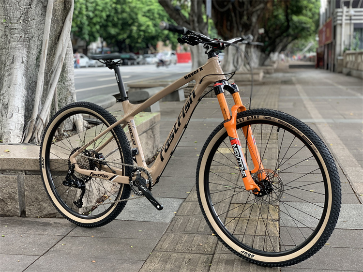 5寸fastfish碳纤维12速爬坡版山地车气叉油刹轻量自行车 禧玛诺12速