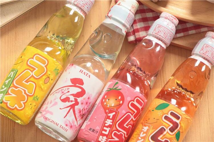 日本进口 哈达波子汽水 网红爆珠弹珠汽水珠抖音同款饮料玻璃瓶装 200
