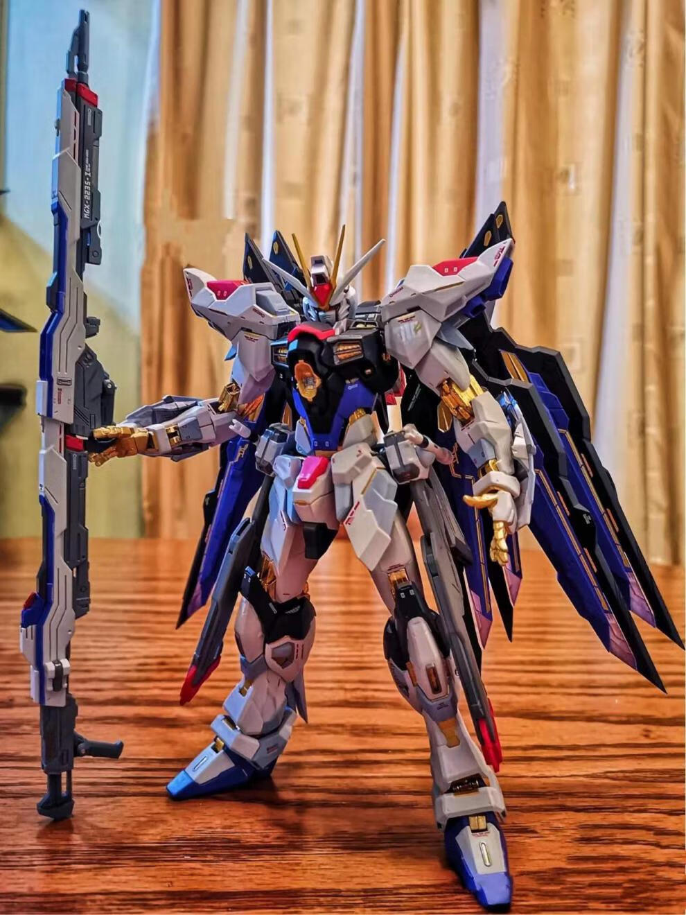 乐高lego高达模型160pg强袭自由1100mb带光翼mg20机甲拼装玩具男孩的