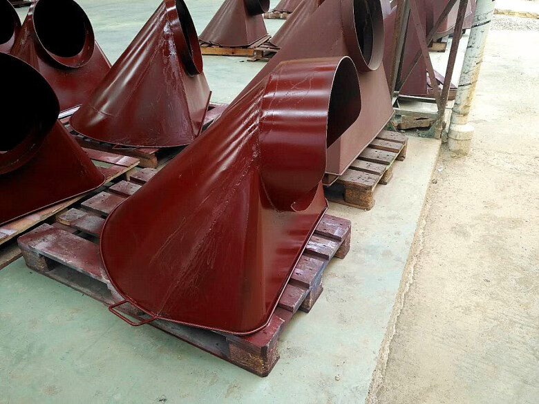 加厚搅拌车配件卸料斗防漏斗水泥混凝土罐车进料下料斗接料槽加长三一