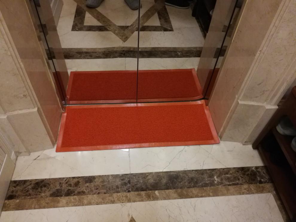 高品质朗美圈丝地垫门垫电梯垫浴室垫脚垫入户地毯圈丝地垫可定制黄色