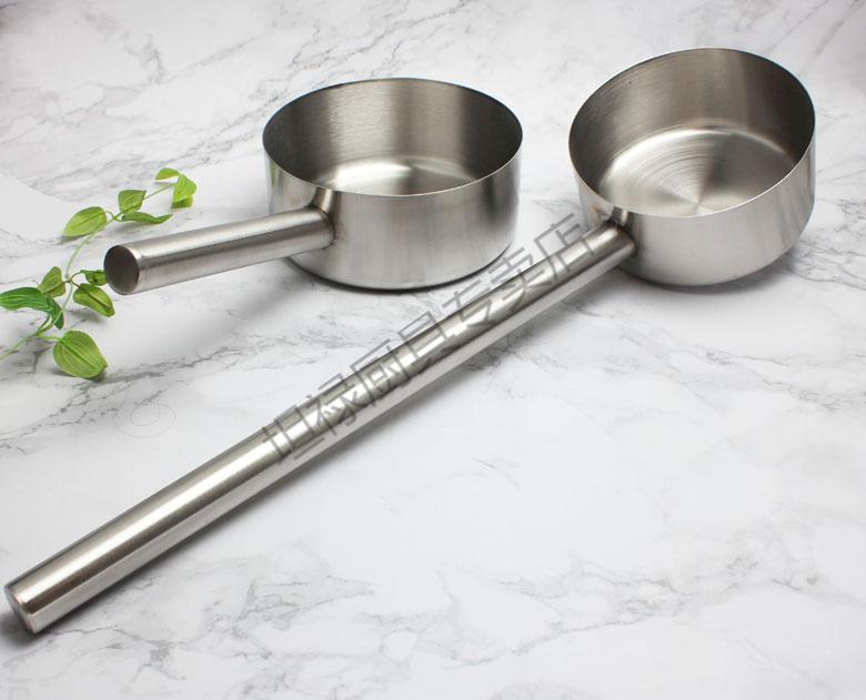 加厚不锈钢大水勺水瓢加长柄水壳水舀子厨房用具短柄4斤水勺口径18cm