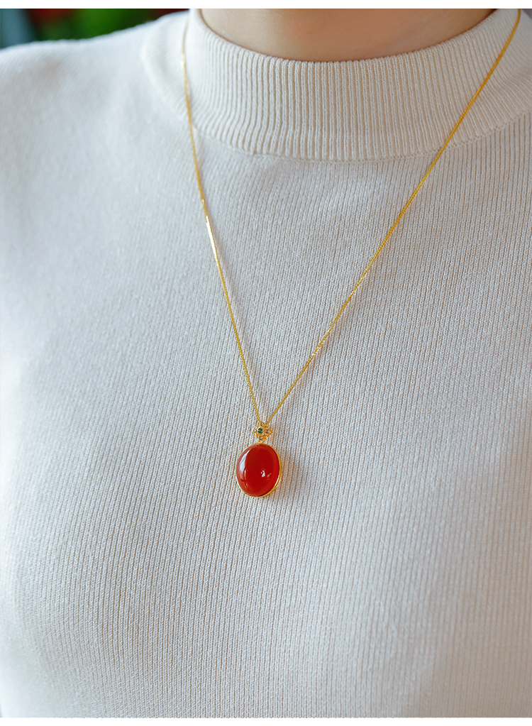 庆五一沃韵凡凡家18k金保山冰红吊坠天然南红玛瑙椭圆蛋面冰透水润起