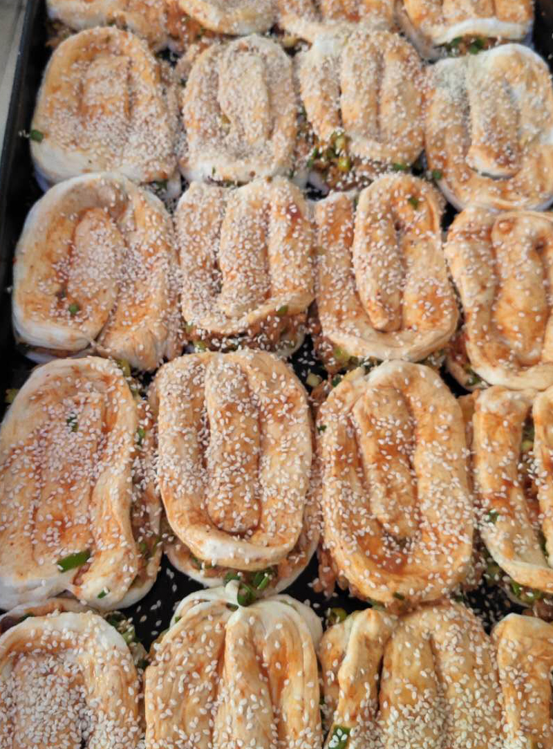 湖北仙桃土特产邱记鲜肉锅盔猪油锅块特色小吃早餐碳火烧饼【图片