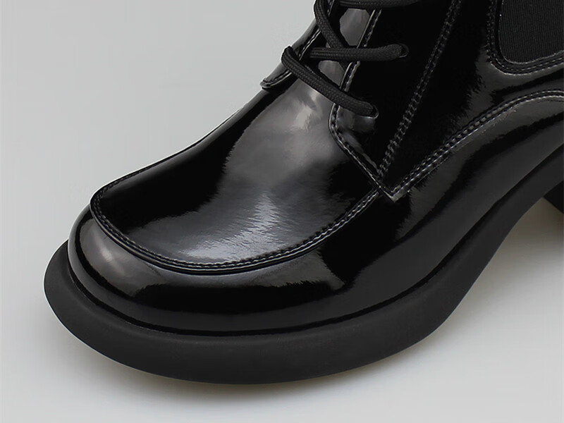 轩美诗女靴2022秋冬新款漆皮圆头粗跟系带英伦百搭马丁靴短靴女靴3400