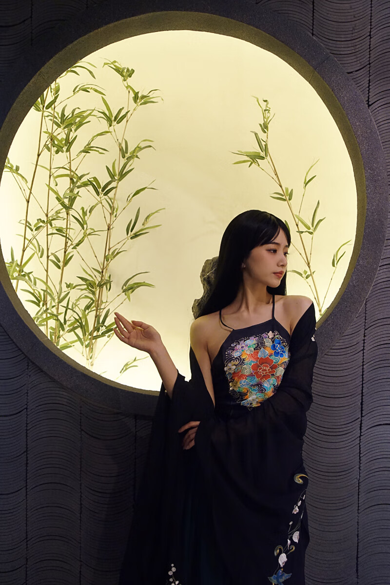 复古风汉服桑蚕丝肚兜式内衣真丝吊带女性感古代睡衣寝服情趣诱惑宝蓝