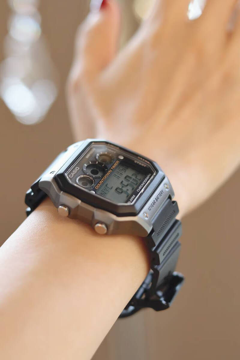 卡西欧(casio)ins复古多功能不锈钢表带运动电子男表ae-1200whd-1a ae