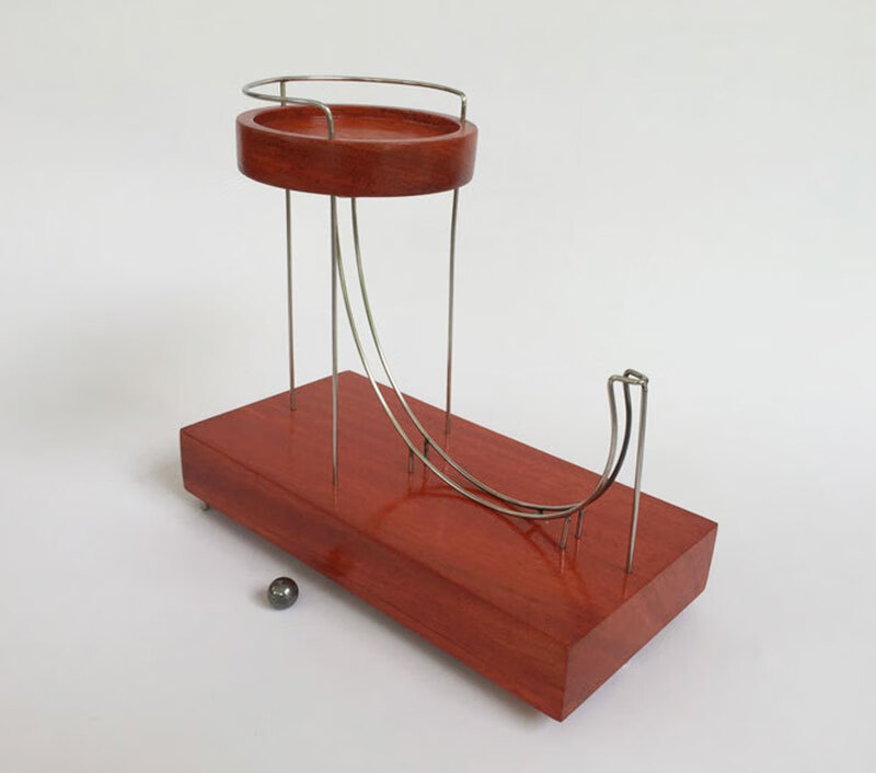 永动摆件无电跨境新品永动机动力学艺术摆件小球循环创意装饰品 带