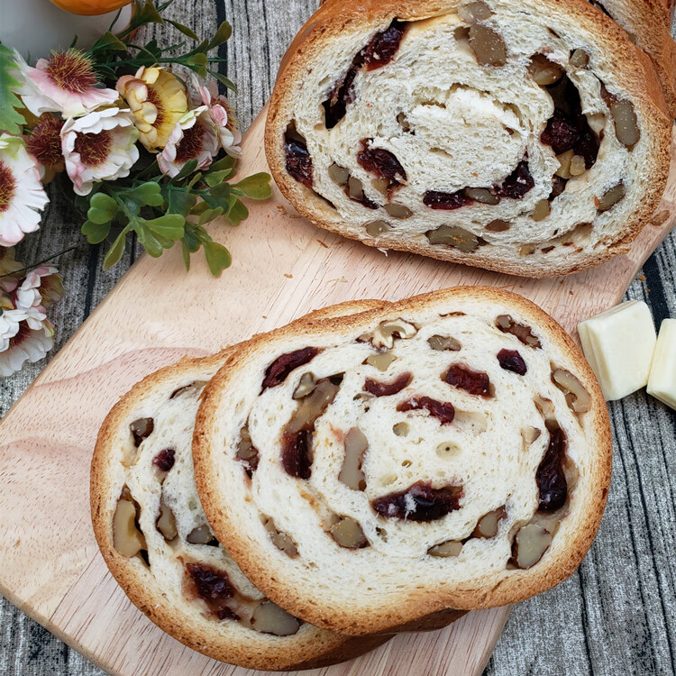 新疆麦尔斯大列巴俄罗斯大列巴黑麦青稞面包俄式早餐面包 黑麦枸杞750