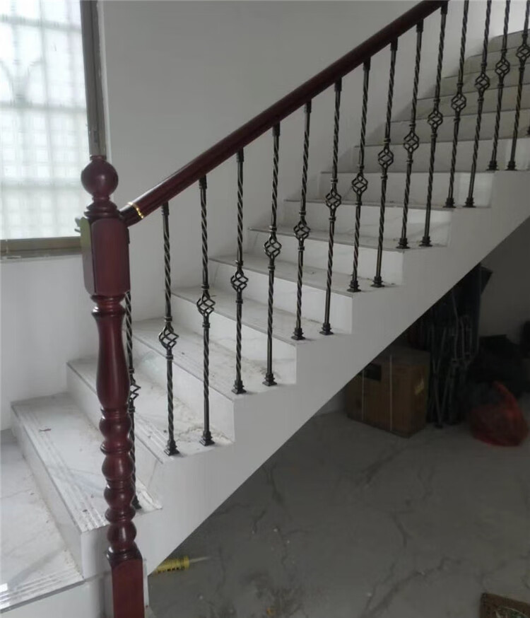 赣源实心铁艺楼梯护栏扶手欧式铁艺烤漆立柱 别墅飘窗铁艺扶手栏杆 上