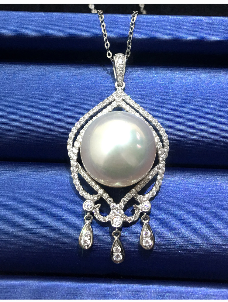 莫氏 高品质澳洲南洋大白珍珠吊坠海水珍珠项链18k金钻石正圆无瑕奢华