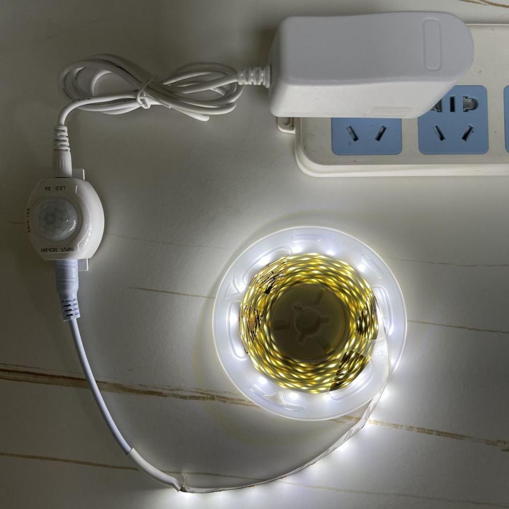 皇浩裕led床底感应灯 床围氛围灯led卧室起夜灯 鞋柜灯 橱柜装饰软