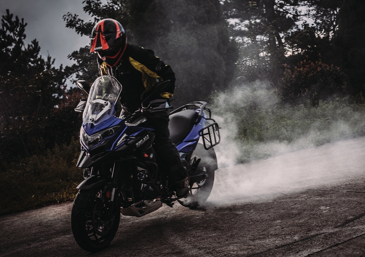 原装正品 新款摩枭mt长途休旅机车摩旅摩托车拉力车400cc双缸电喷水冷