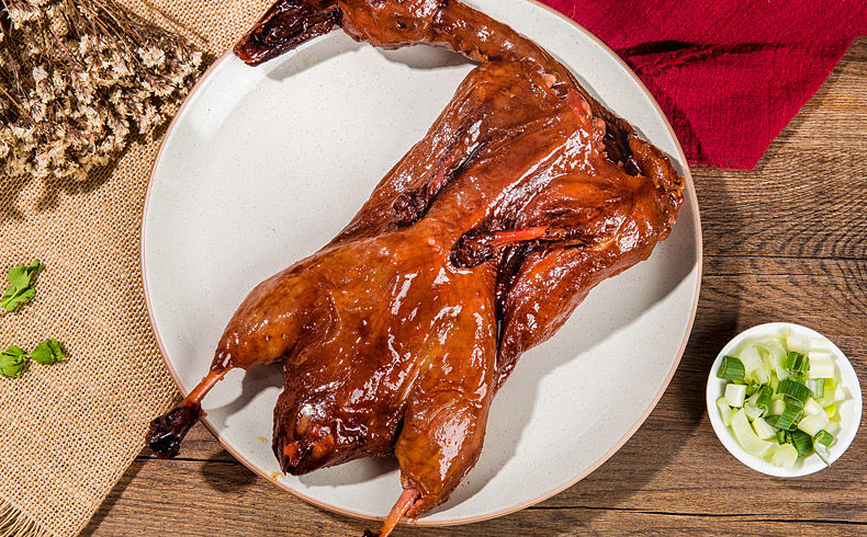 杭州特产万隆酱鸭酱板鸭袋装中华卤味肉类熟食鸭肉零食 万隆酱鸭600g*