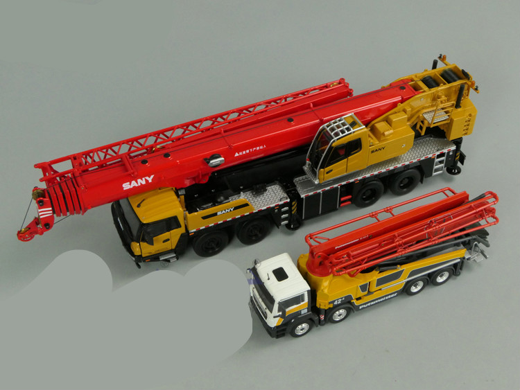 136三一重工吊车模型 8006全路面起重机原厂合金工程车模型 8006吊车