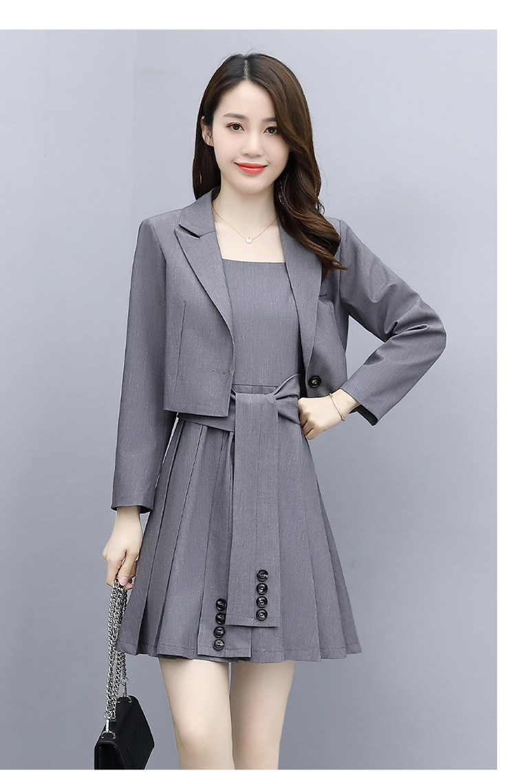 装裙2021春装新款春季女装春秋时尚气质套装韩版女士长袖小西装连衣裙