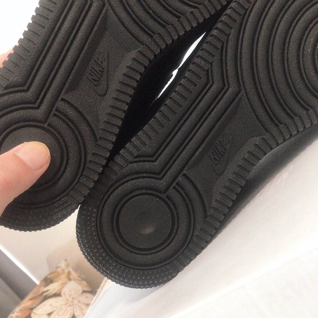 60全原黑武士黑空军11原版打板全掌气垫艾玲纯黑空军高帮39