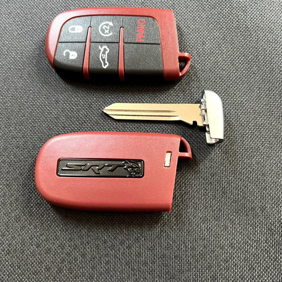 适用于 菲亚特致悦菲翔汽车智能卡钥匙改装红色rt标遥控钥匙替换外壳