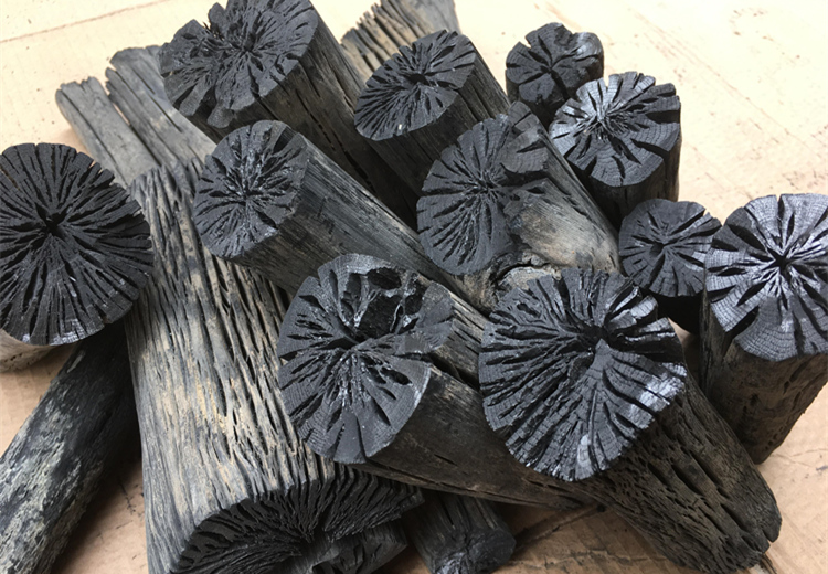 青冈木炭钢炭易燃碳烧烤室内家用无烟碳煮茶火锅白炭原木炭12斤装