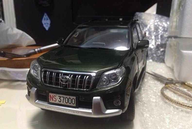 汽车模型专用车牌 金属牌照 1:18 1:24 比例合金材质个性定制号码