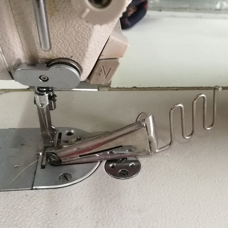 缝纫机包边器卷边器家用平车包卷边神器滚边条对折边器包边拉筒20mm