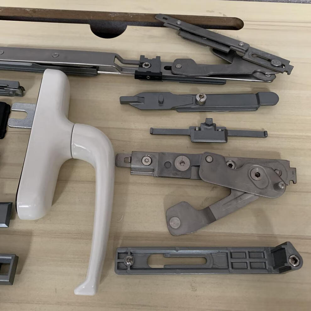 内倒窗五金件 断桥铝内平开改隐藏铰链上悬窗五金件隐形暗合页内开内