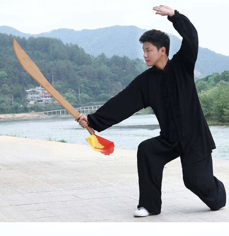 剑道馆男女武术剑术训练竹木制太极剑健身晨练表演儿童练习太极刀