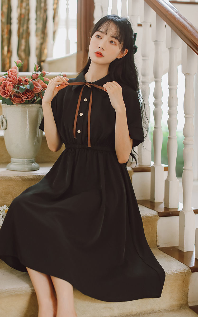 2021春夏季春夏连衣裙女法式复古收腰长裙学生显瘦气质赫本小黑裙学院