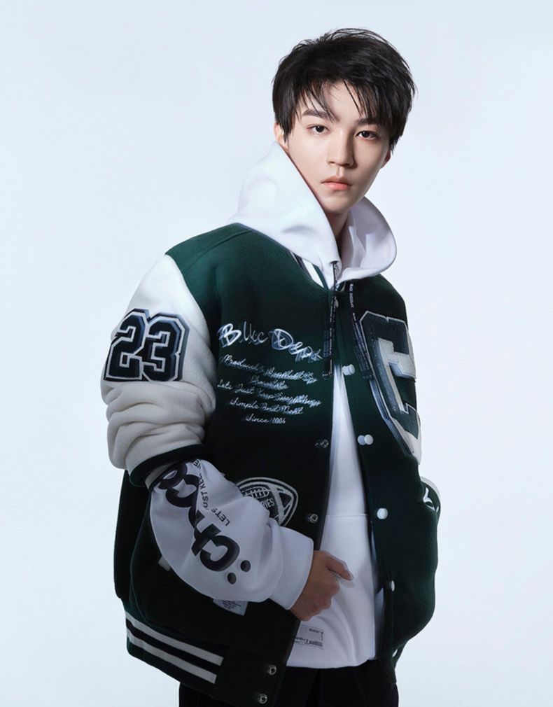 itchocoolate王俊凯同款男装棒球卫衣2021冬新品拼色刺绣3025grx浅