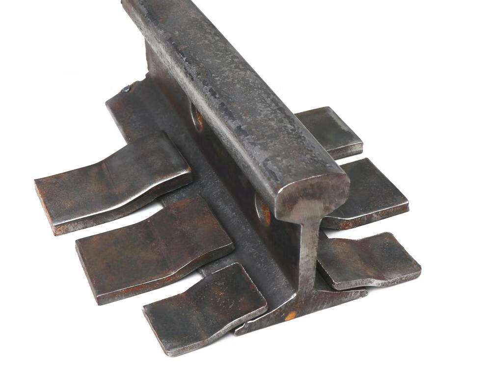 定制轨道压板单双梁起重机行车行走钢轨焊压板压轨器轻轨s型焊接压板