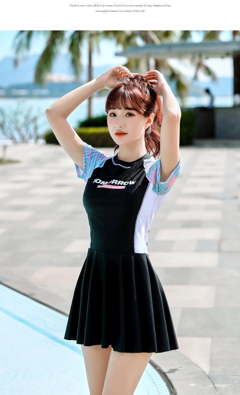 泳衣女游泳衣女连体保守泡温泉遮肚显瘦学生运动平角裙式泳装8327白色