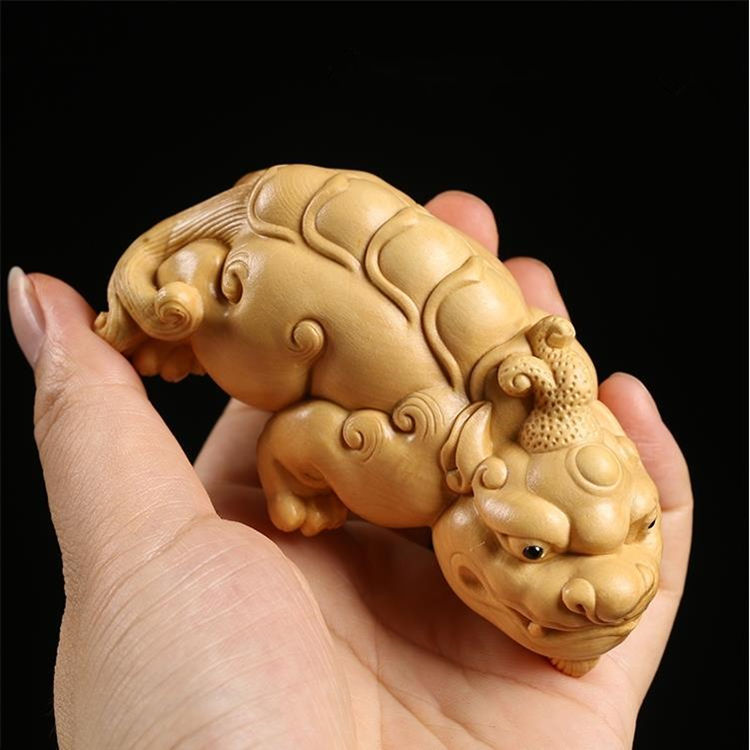 小叶黄杨木质貔貅手把件实木手工雕刻瑞兽汽车摆件木制茶宠小玩意紫檀