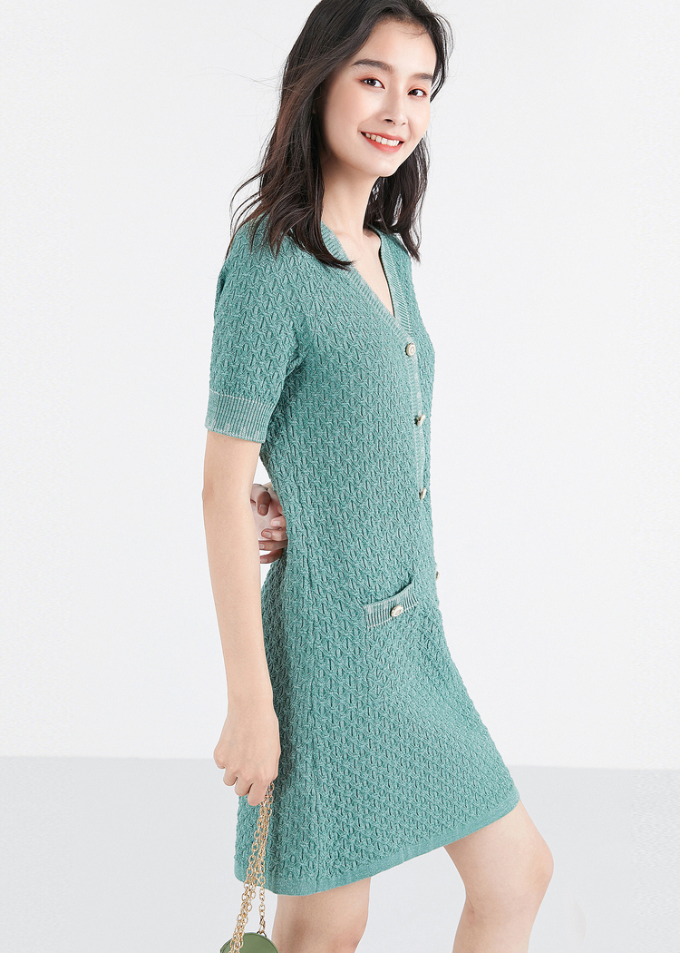 yiner音儿女装2020夏季新款纯色时尚格纹v领亮丝针织连衣裙 绿色 165