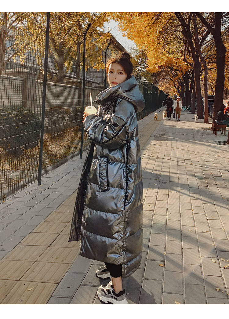 大学生女生中长款免洗羽绒服女冬2021韩版加厚90白鸭绒银色亮面 银色