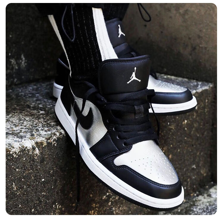 【官方自营旗舰店】jordan aj 1 low 低帮 黑银脚趾 液态银 运动板鞋n