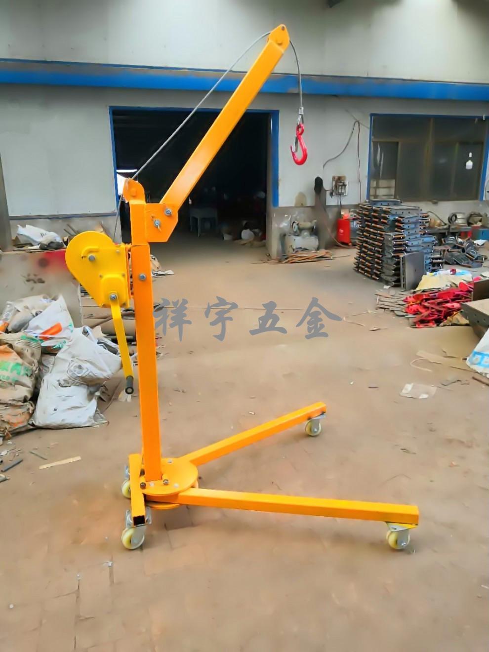 好物推荐移动便携式可折叠手推起吊机车载家用手动起重吊机手摇小型